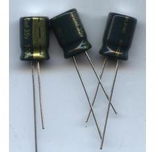 Конденсатор Jamicon 100mF 50V (8x11 серия TK 105*)